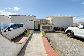 Apartment in Roses With Terrace