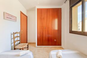 Beautiful Apartment by the Beach