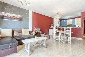 Beautiful Apartment by the Beach