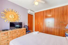 Beautiful Apartment by the Beach