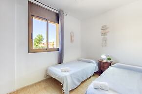 Beautiful Apartment by the Beach