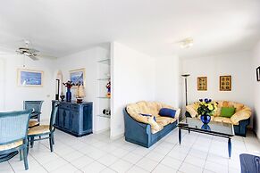 Pretty Apartment With Balcony