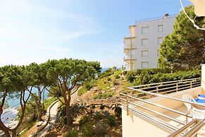 Pretty Apartment With Balcony