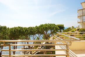 Pretty Apartment With Balcony