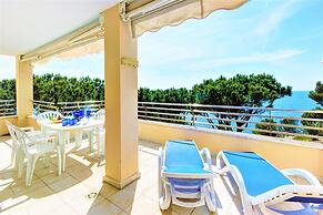 Pretty Apartment With Balcony