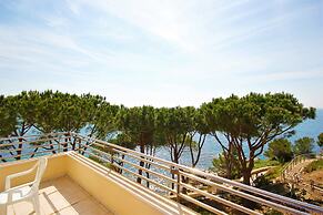 Pretty Apartment With Balcony
