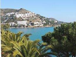 Pretty Apartment With Balcony