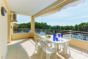 Pretty Apartment With Balcony
