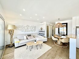 City-centre Apartment in Roses