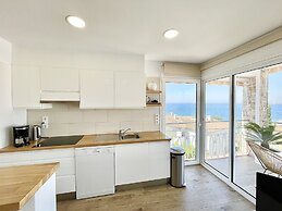 City-centre Apartment in Roses