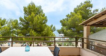 Private Villa With Inviting Space