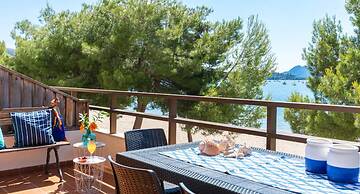 Private Villa With Inviting Space