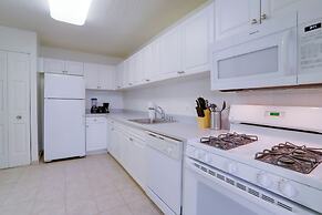 Modern Spacious Apt Crystal City