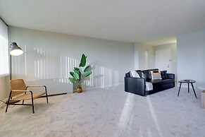 Modern Spacious Apt Crystal City