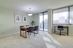 Modern Spacious Apt Crystal City