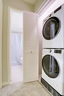 Modern Spacious Apt Crystal City