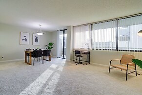 Modern Spacious Apt Crystal City