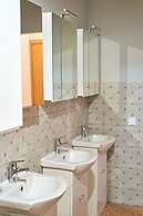 Tokyo Vibes Hostel with more privacy (Self Check in)