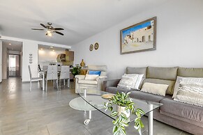 Cosy Apartment With Terrace