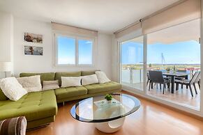 Apartment With Scenic View