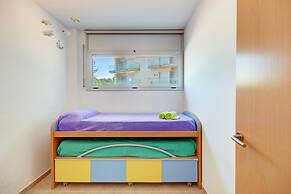 Apartment in Rosas With Pool