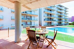 Apartment in Rosas With Pool