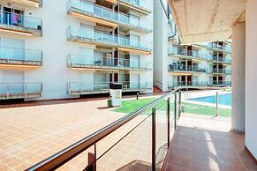 Apartment in Rosas With Pool