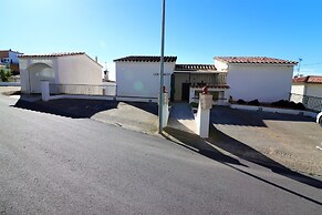 Apartment in Roses Near Beach