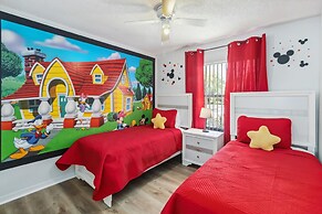 5/3 Vacation Home With a Large Pool Near the Disney Attractions!!