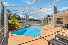 5/3 Vacation Home With a Large Pool Near the Disney Attractions!!