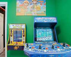 Gated Community, Amazing 4/3 Vacation Home With Private Pool Near Disn