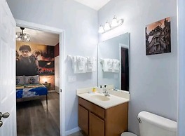 Gated Community, Amazing 4/3 Vacation Home With Private Pool Near Disn