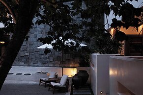 Li Jiang Ancient City Wide-Up Hotel