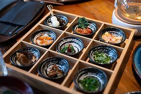 Li Jiang Ancient City Wide-Up Hotel