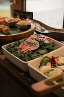 Li Jiang Ancient City Wide-Up Hotel