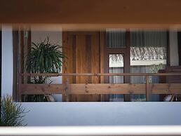 Li Jiang Ancient City Wide-Up Hotel