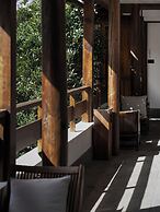 Li Jiang Ancient City Wide-Up Hotel