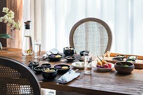 Tengchong Budu Hot Spring Resort Hotel