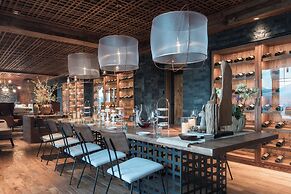 Tengchong Budu Hot Spring Resort Hotel