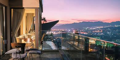 Tengchong Budu Hot Spring Resort Hotel