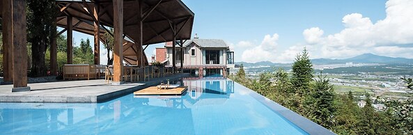 Tengchong Budu Hot Spring Resort Hotel