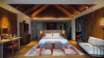 Tengchong Budu Hot Spring Resort Hotel