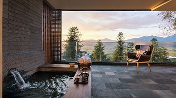 Tengchong Budu Hot Spring Resort Hotel