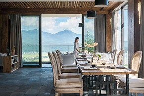 Tengchong Budu Hot Spring Resort Hotel