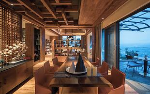 Tengchong Budu Hot Spring Resort Hotel