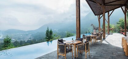 Tengchong Budu Hot Spring Resort Hotel