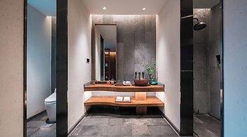 Tengchong Budu Hot Spring Resort Hotel