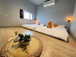 Budai Sun Never Sets B&B