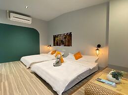 Budai Sun Never Sets B&B