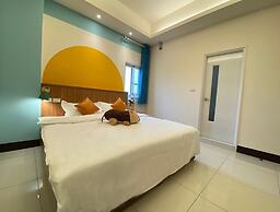 Budai Sun Never Sets B&B